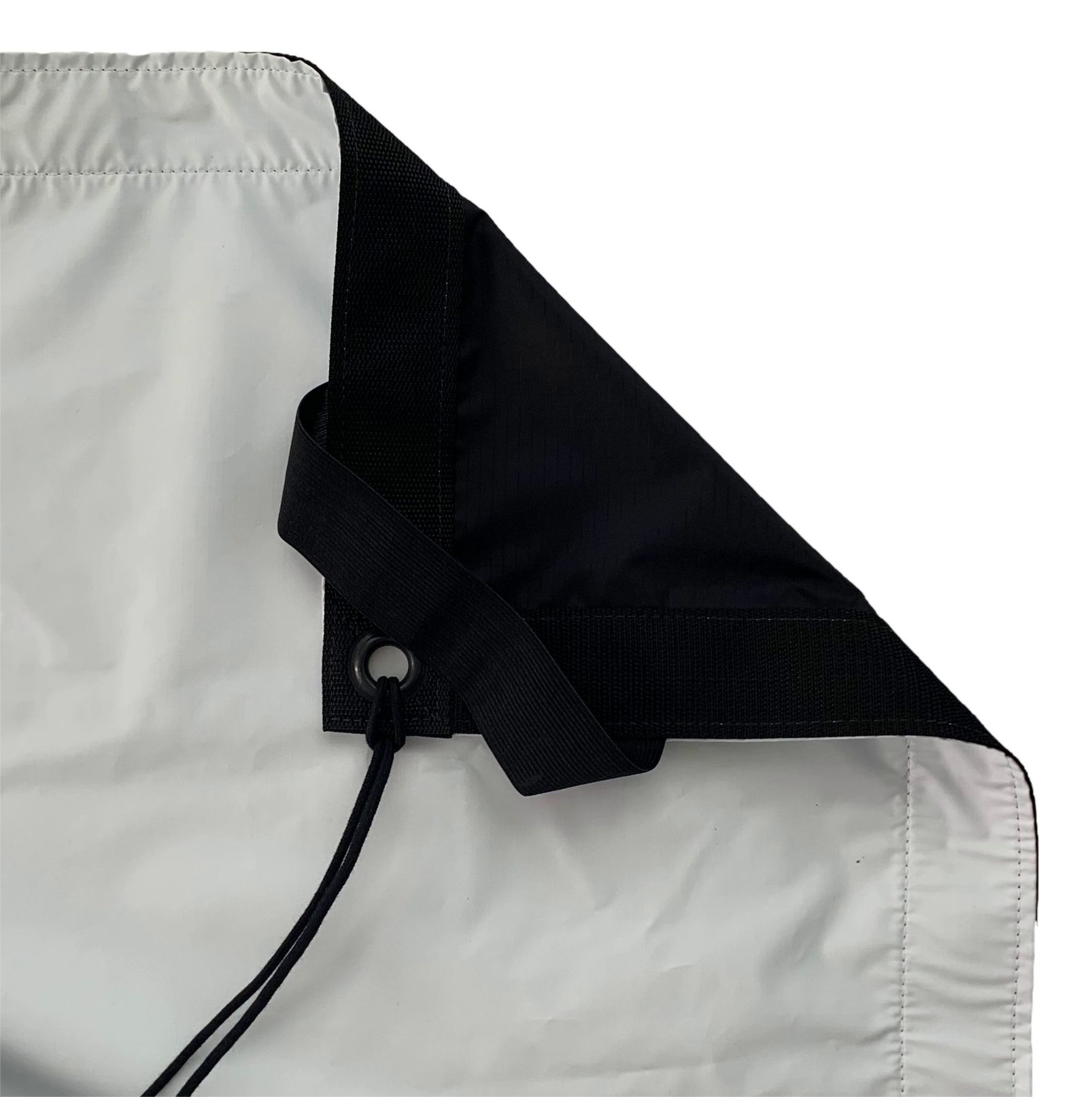 MATT Bounce ( Black/White) – 8’x8′ (2x2m)